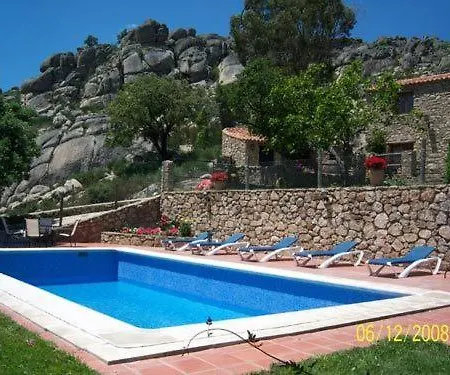 컨트리하우스 Casa Rural Virgen De La Cabeza 발렌시아데알깐따라