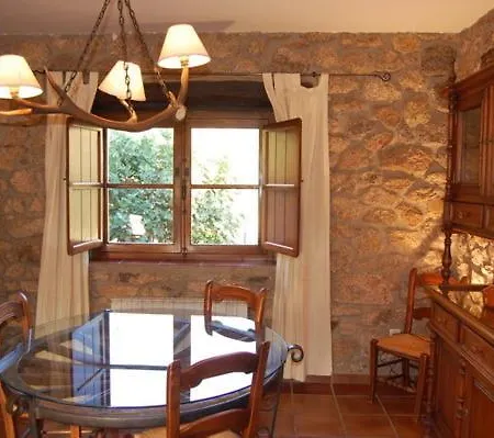 Casa Rural Virgen De La Cabeza * 발렌시아데알깐따라