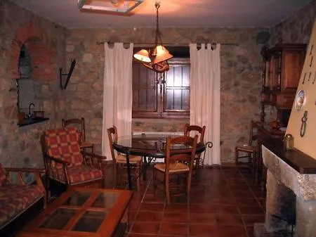 Casa Rural Virgen De La Cabeza *